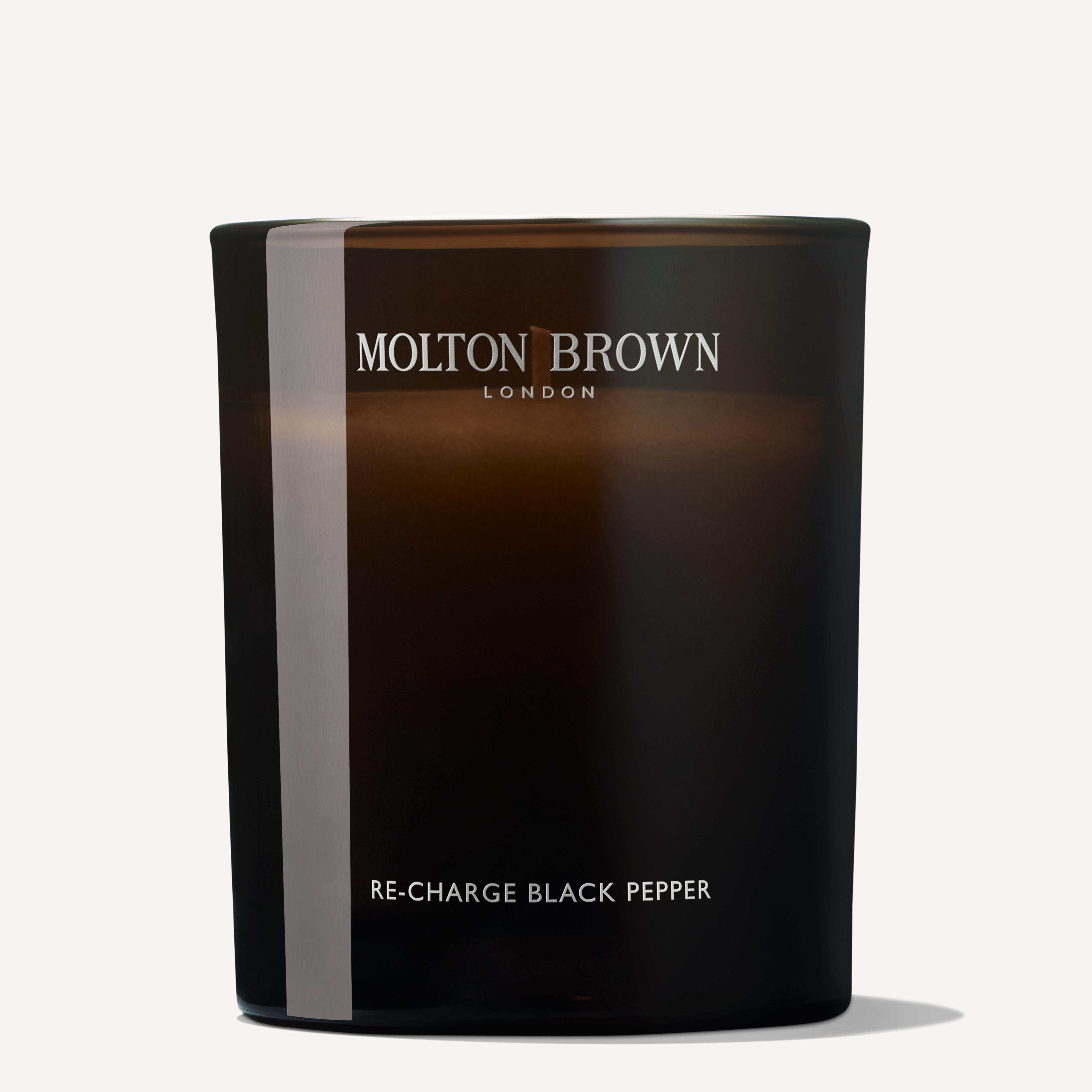 Re-charge Black Pepper Signature Candle 190gRe-charge Black Pepper Signature Candle 190g